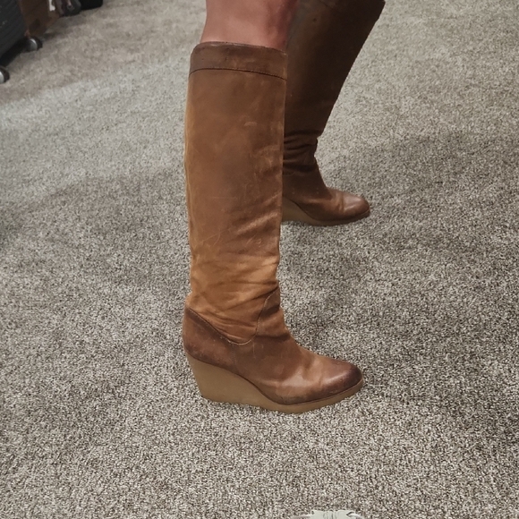 Donald J. Pliner Shoes - Donald J. Pliner Brown Leather Wedges